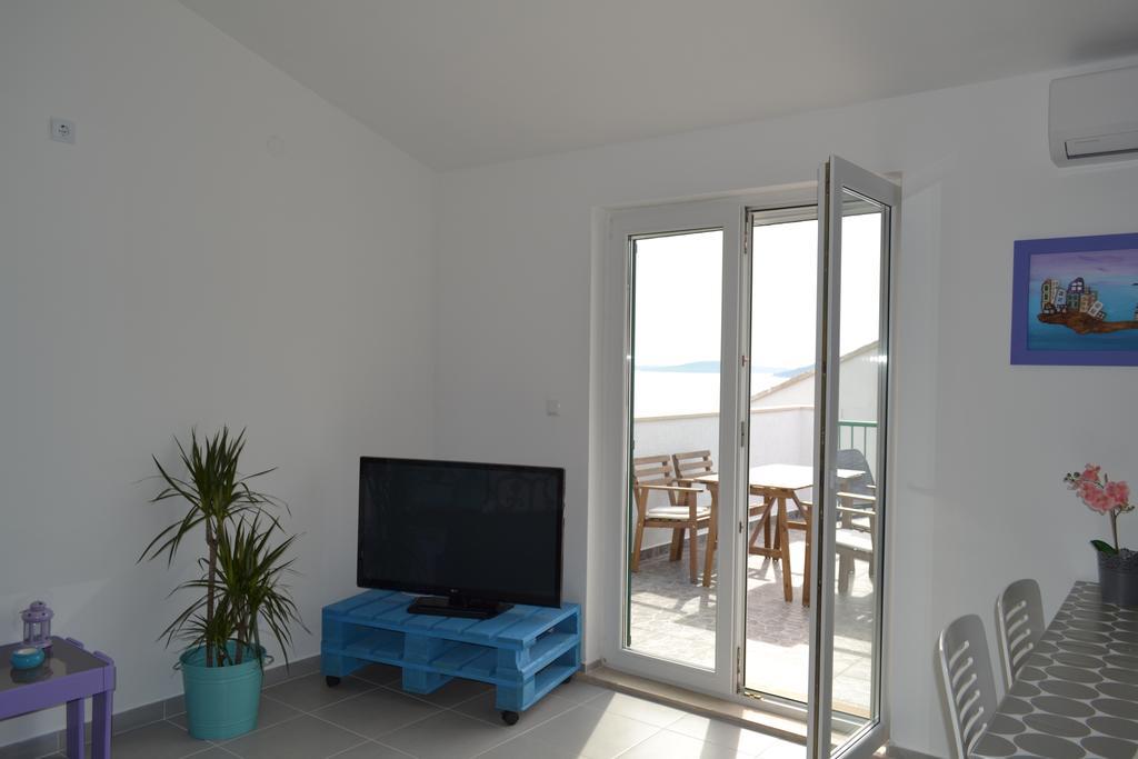 Apartment Bruna Stomorska Bagian luar foto